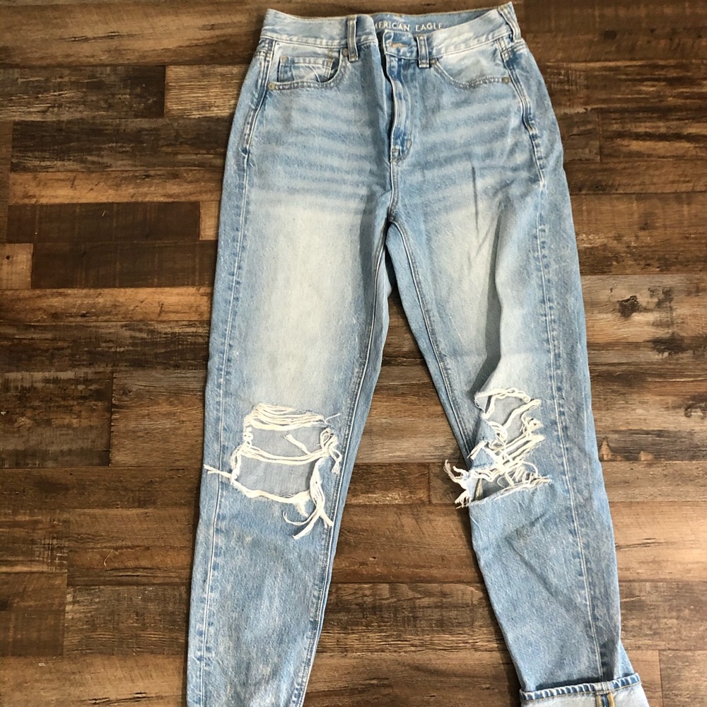 American Eagle Mom Jeans